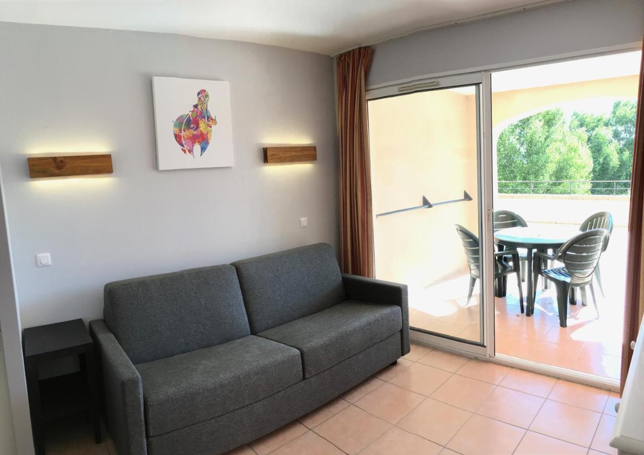 Studio Sur Le Domaine Du Golf De Pont Royal مالمور المظهر الخارجي الصورة