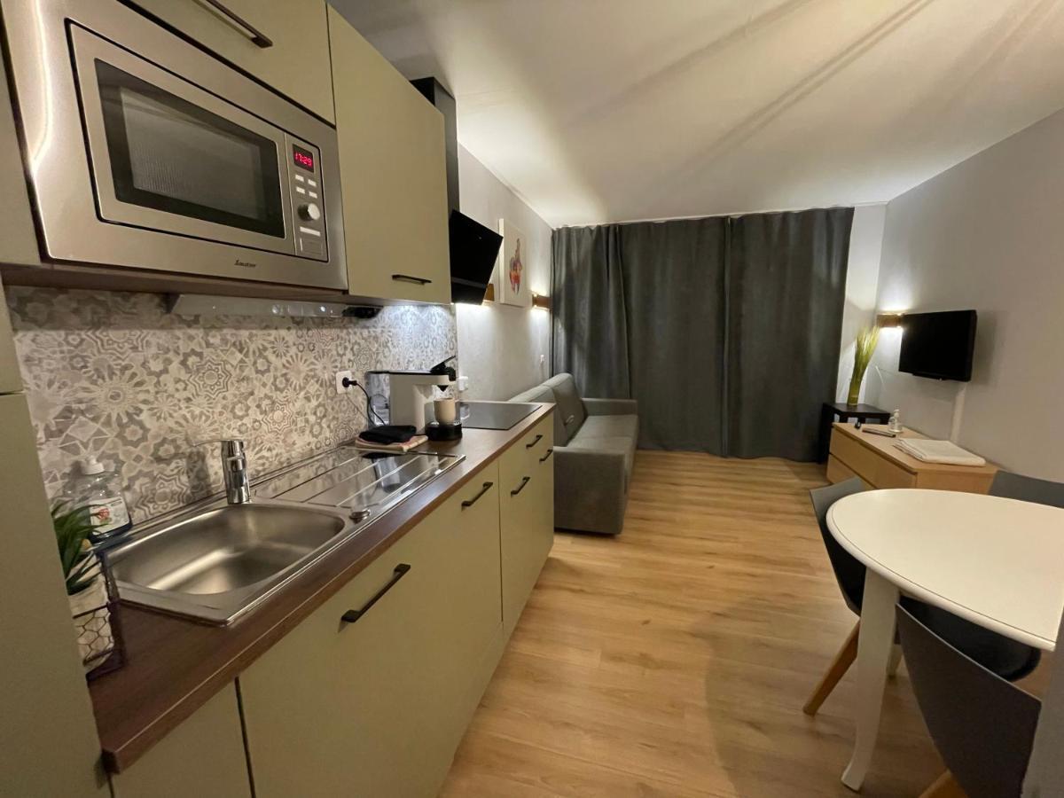 Studio Sur Le Domaine Du Golf De Pont Royal مالمور المظهر الخارجي الصورة